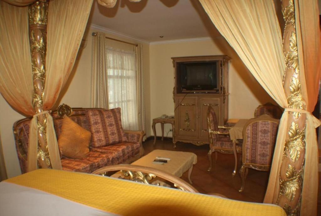 Swiss Chalet Angeles Dış mekan fotoğraf