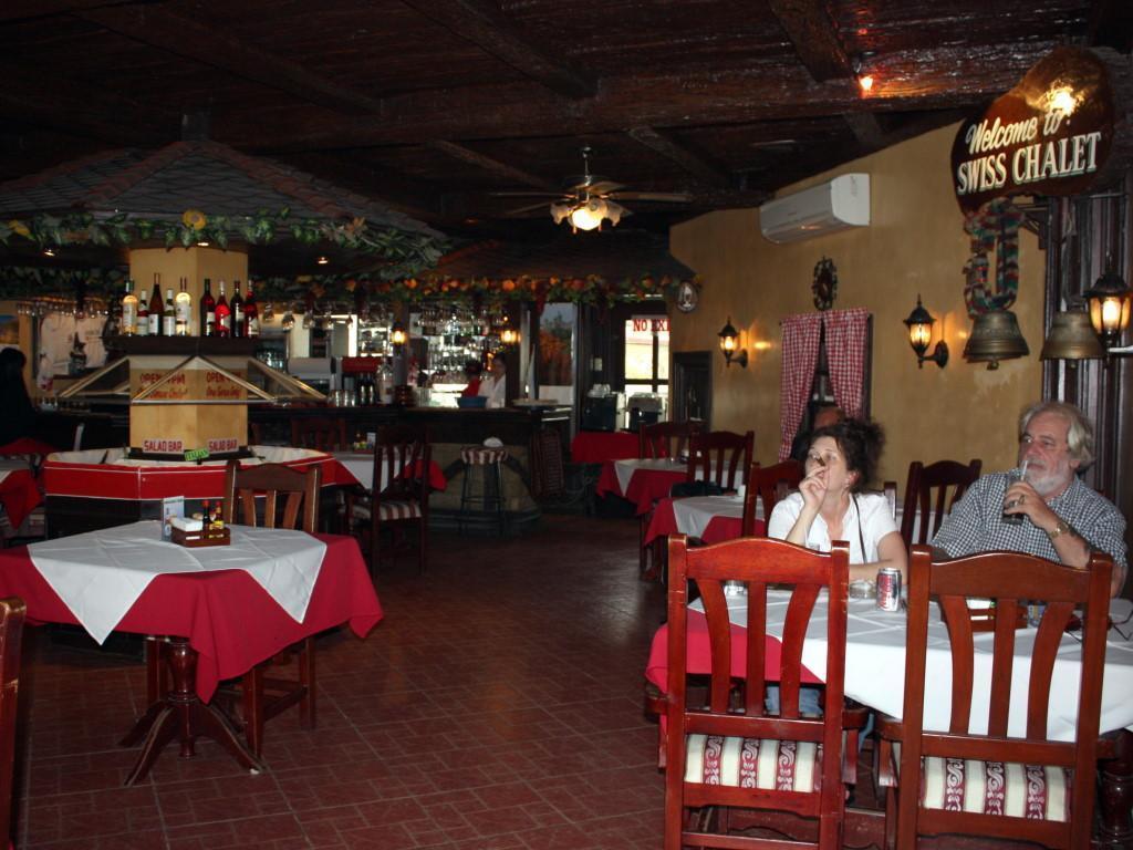 Swiss Chalet Angeles Dış mekan fotoğraf